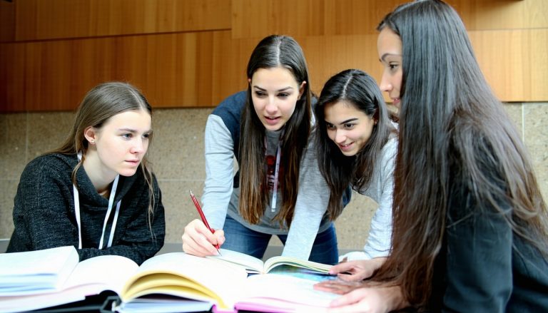 Explore salaries & benefits for English teachers in Japan.
